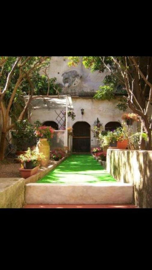 Villa Sofia E Sveva Con Giardino 那不勒斯 外观 照片